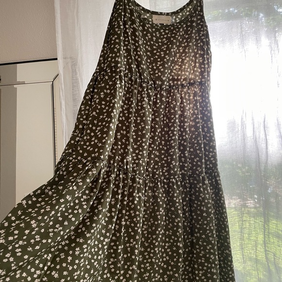 Alredine Green Daisy Dress - Picture 3 of 3